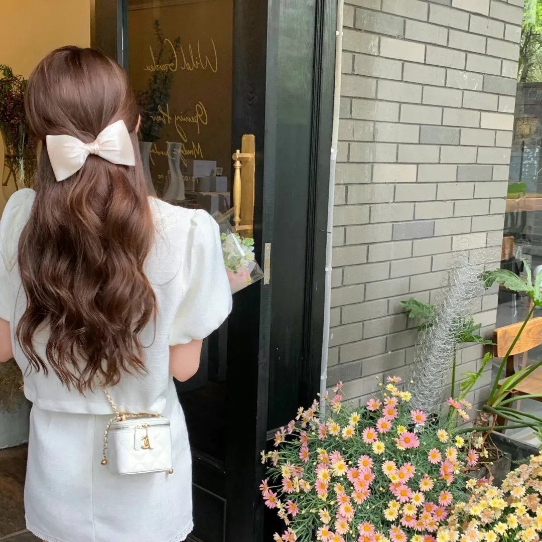 白色：诅咒的旋律